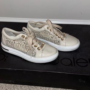 BALDININI TI Light Mocha - Tan
Comfort Sneakers